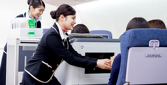キャビンアテンダント実習イメージ